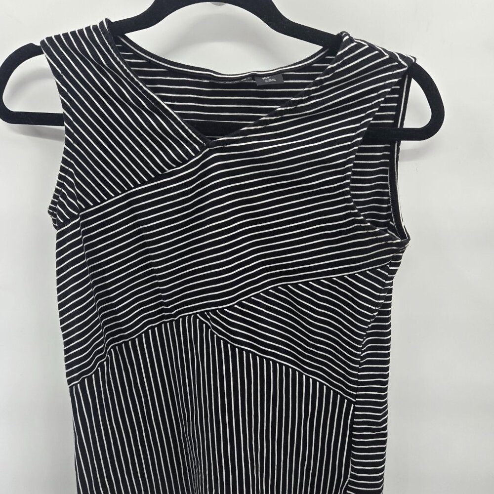 Tahari Sleeveless Black White Striped Top Small